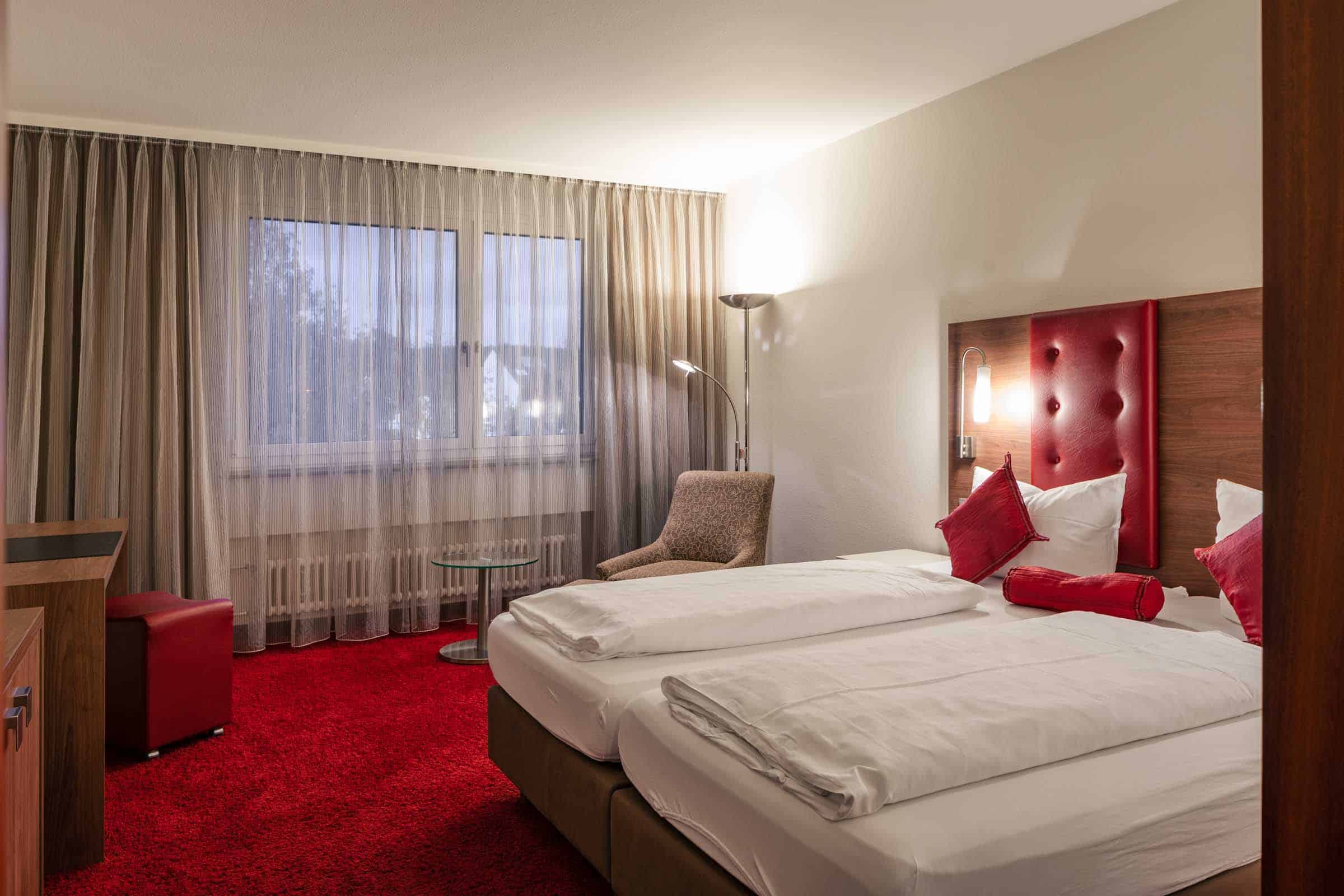 Hotel Fuchsen Kirchheim View Into Double Room Premium